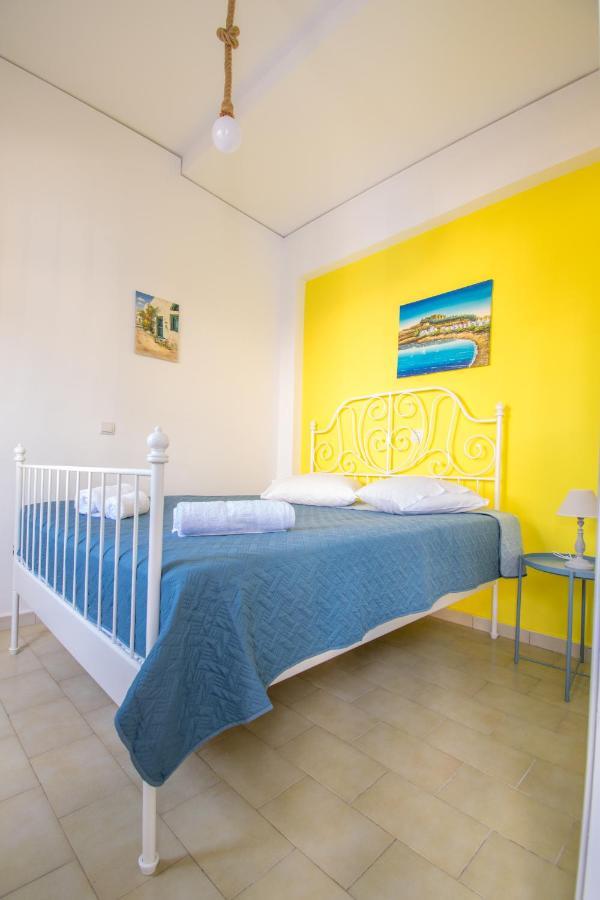 Chambre Jaune เอียลิซอส ภายนอก รูปภาพ