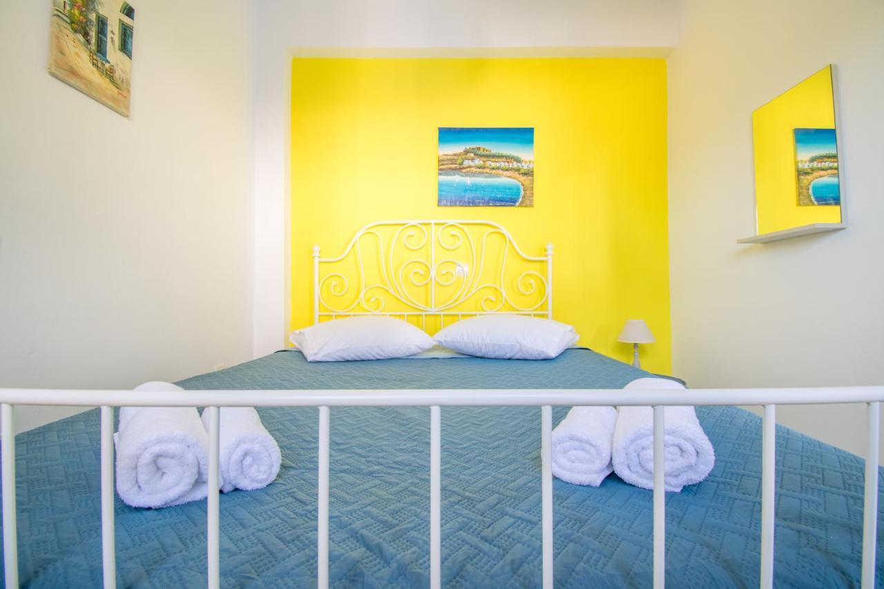 Chambre Jaune เอียลิซอส ภายนอก รูปภาพ