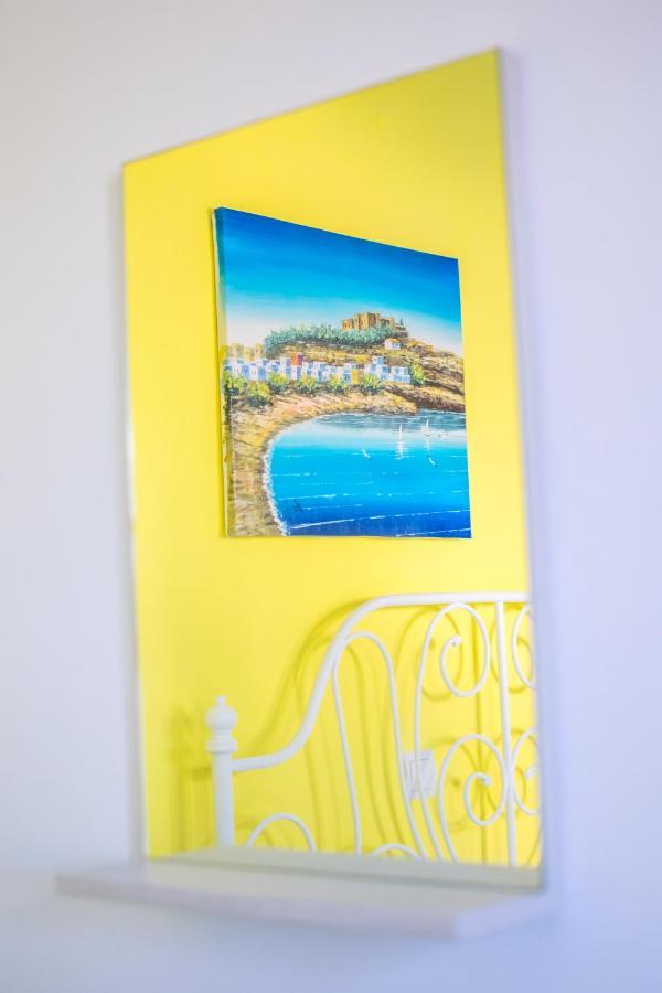 Chambre Jaune เอียลิซอส ภายนอก รูปภาพ
