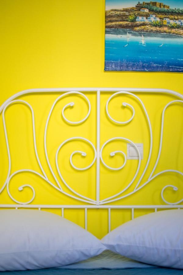 Chambre Jaune เอียลิซอส ภายนอก รูปภาพ